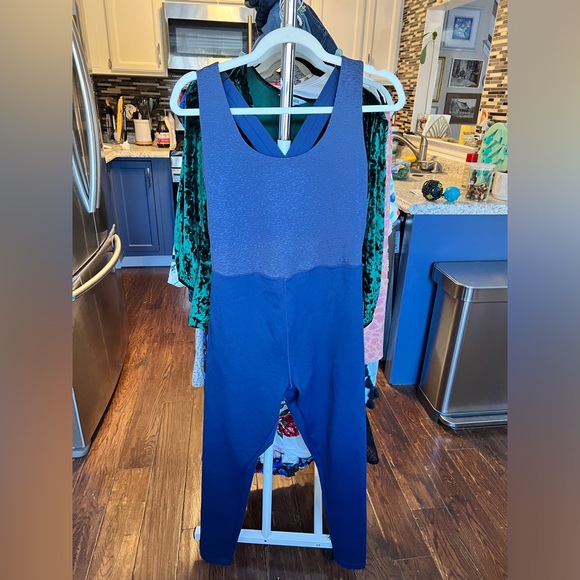 Two Toned Workout Jumpsuit - Picture 2 of 5